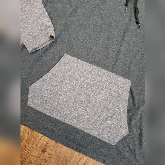 Blueprint lightweight hoodie - Picture 2 of 8